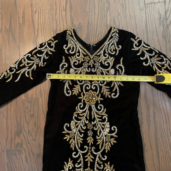 VTG BLACK VELVET BEADED EMBELLISHED GOWN DRESS SIZE SMALL - Picture 16 of 16